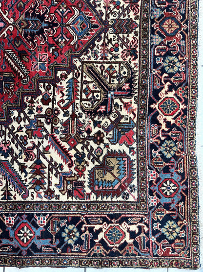 Hand-Knotted Persian Heriz Wool Rug – 9’ x 12’ – Geometric Medallion Design