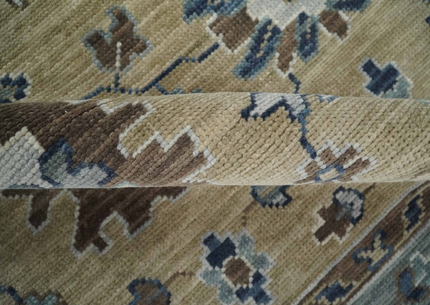 8x10 Traditional Beige and Gray Antique Style Floral Hand knotted Wool Area Rug