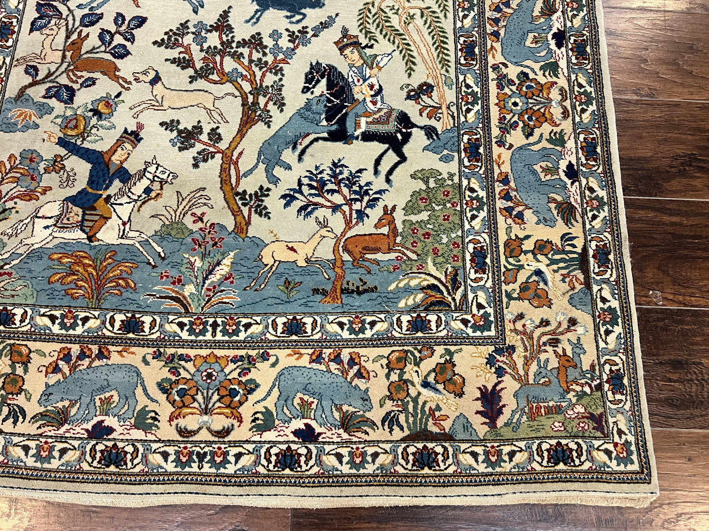 Persian Kashan Pictorial Rug 4.6 x 7, Hunting Scene, SIgned by Masterweaver, Animal Pictorials, Rare, Handmade, Wool, Vintage, Very Fine