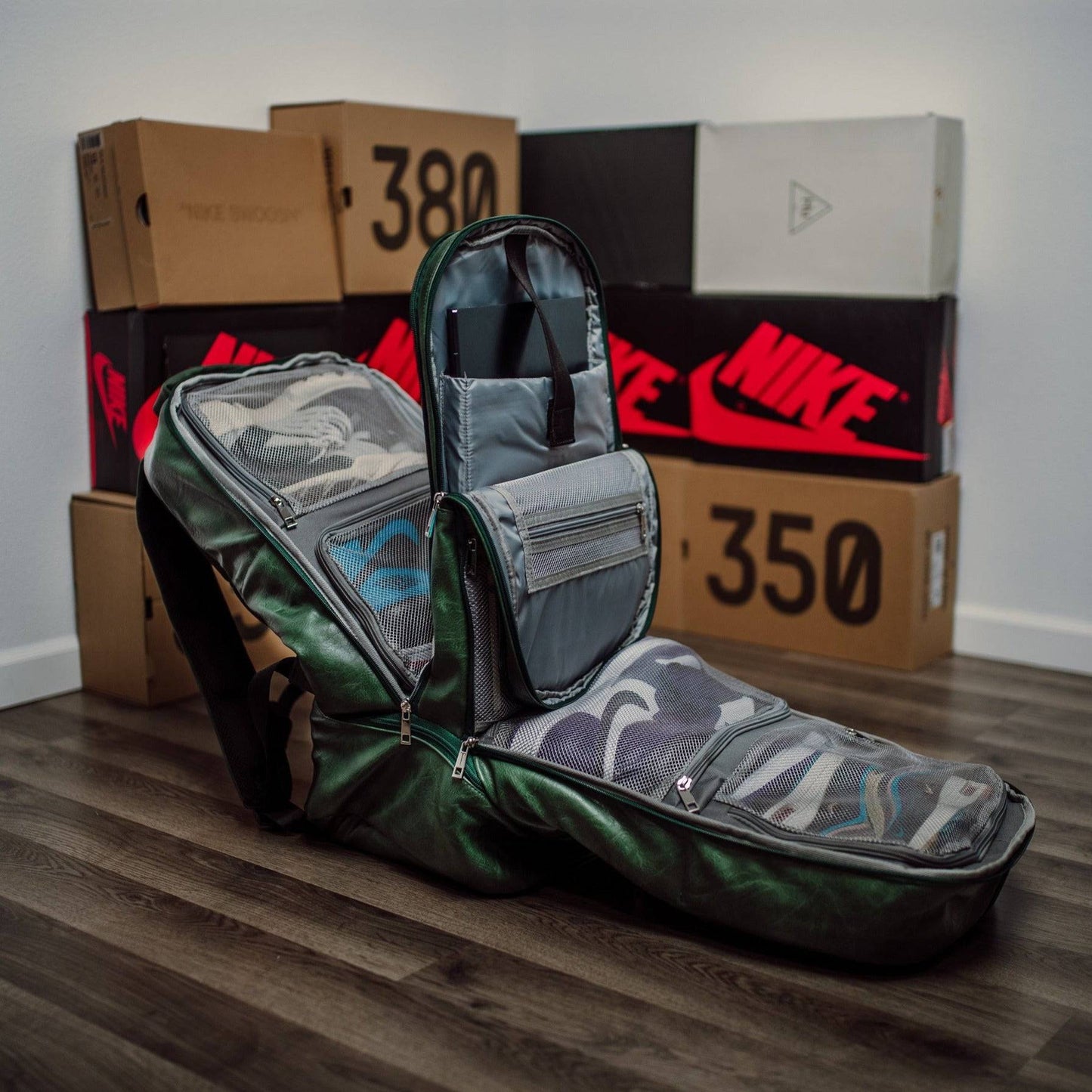 Smaragdgroene leren handbagage gepatenteerde rugzak