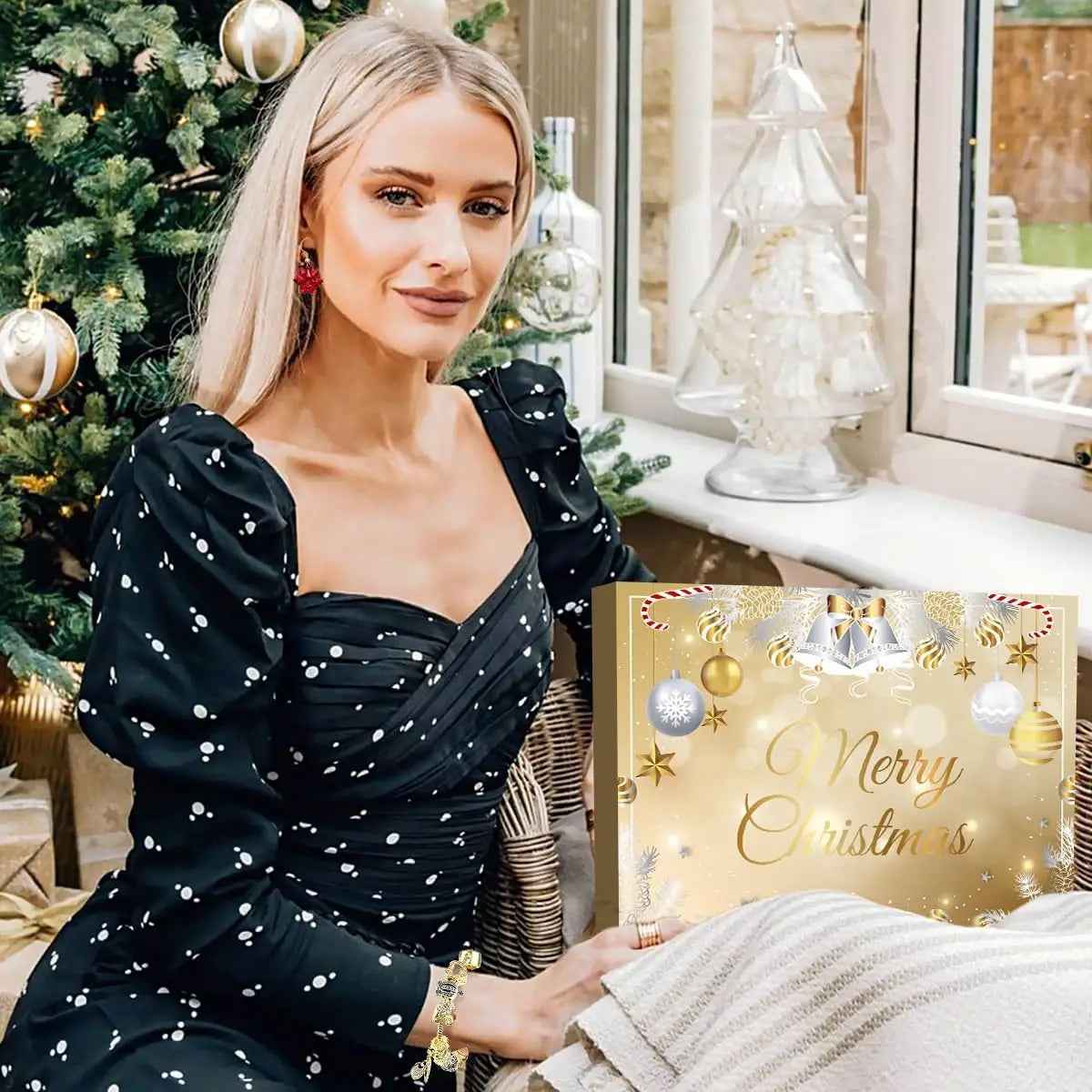 Advent Calendar | Luxurious Design with 24 Hand-Selected Treats 5