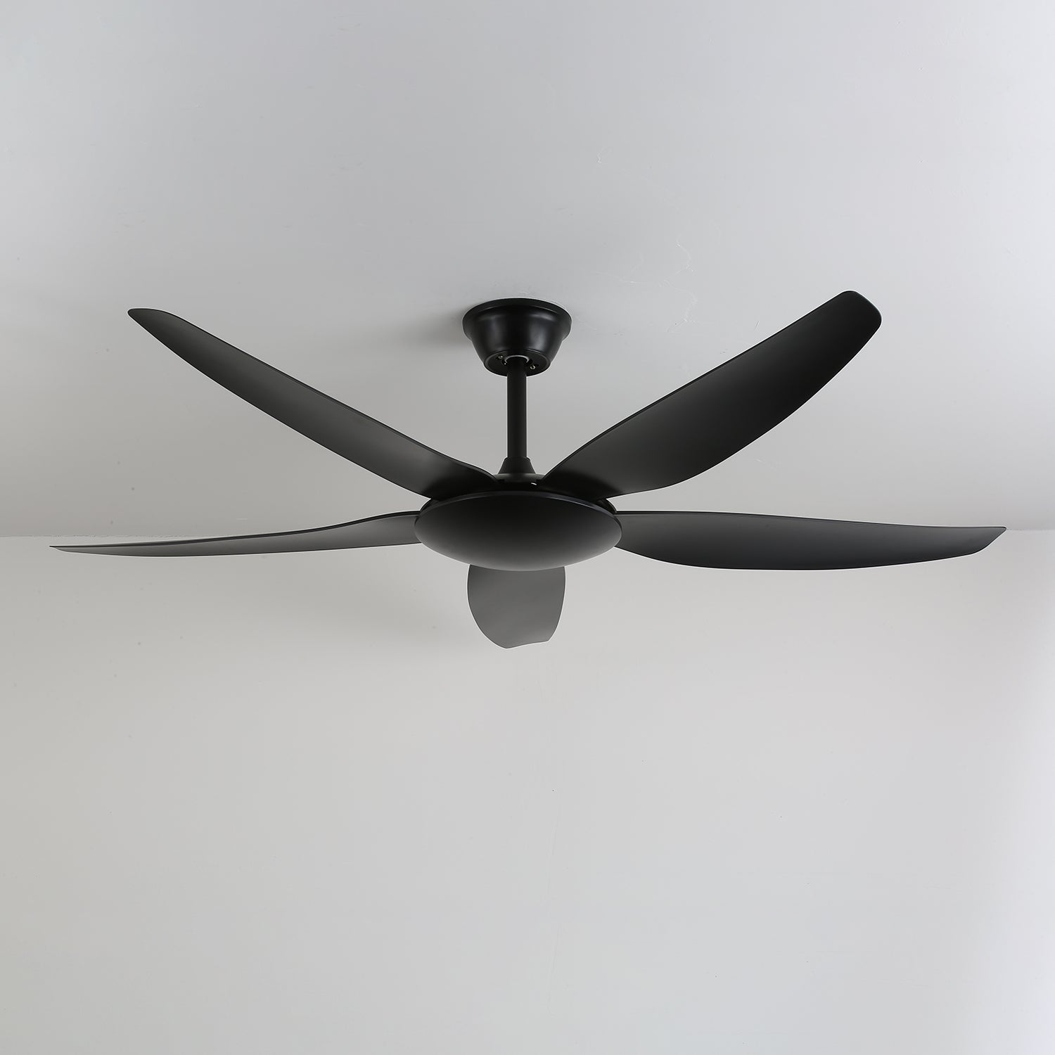 Aeron Noir | 52 Ceiling Fan with Variable Frequency Motor 2