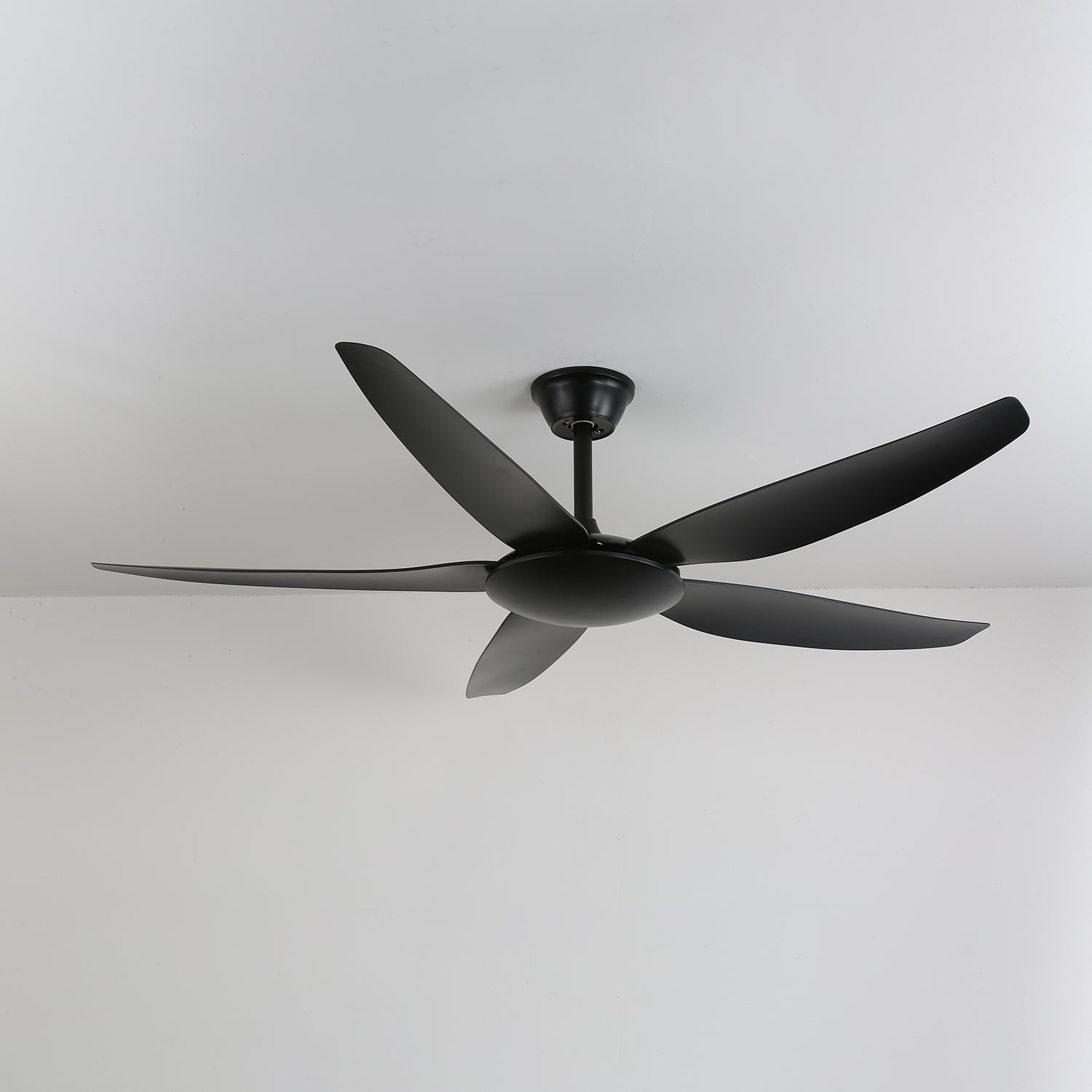 Aeron Noir | 52 Ceiling Fan with Variable Frequency Motor 3