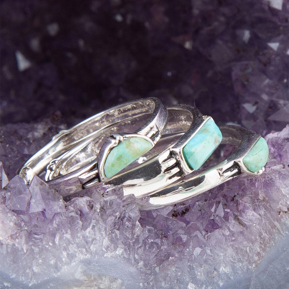 Conjunto de anillos apilados triples con forma de turquesa y plata de ley