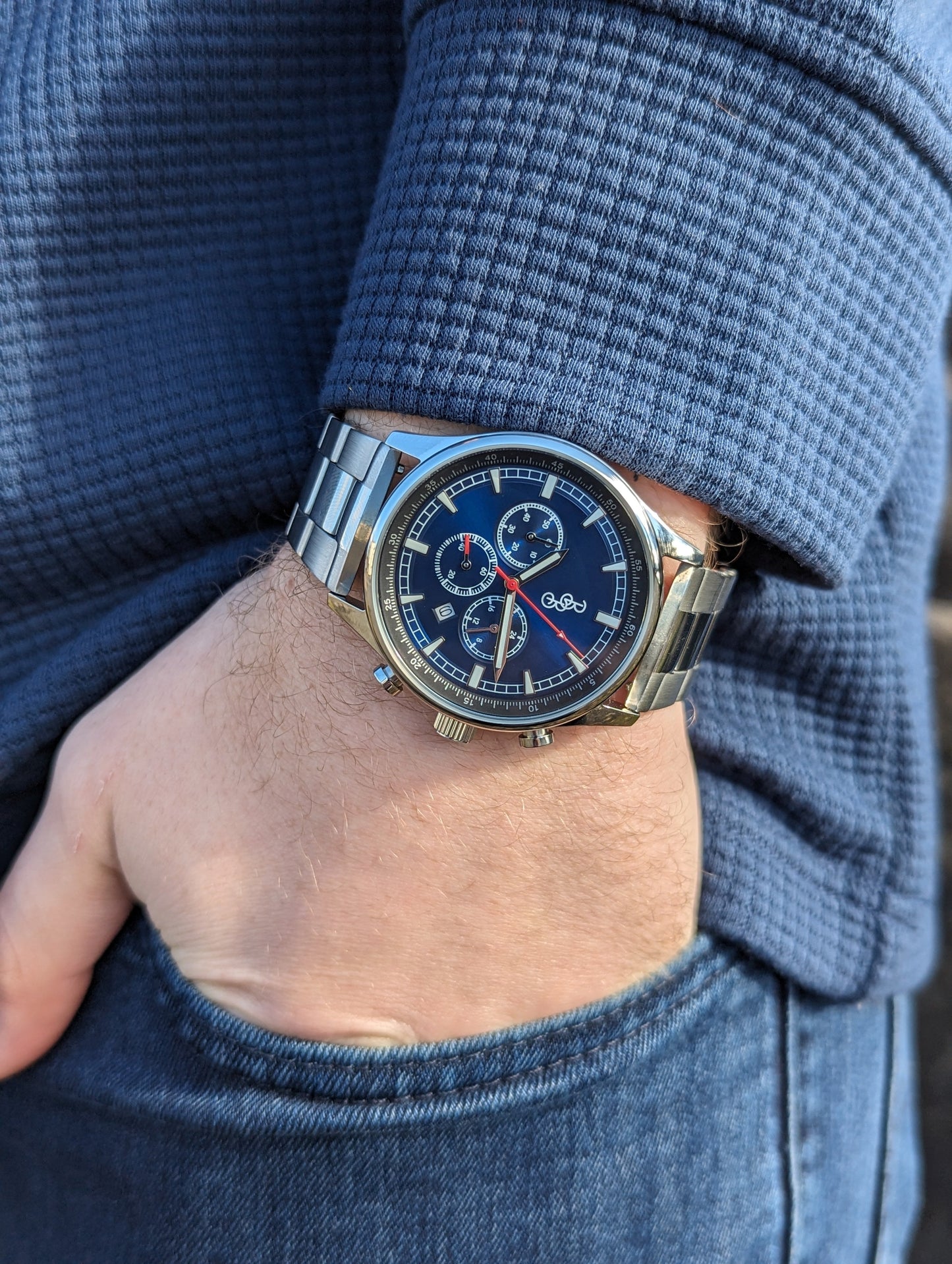 Niebieski sportowy chronograf