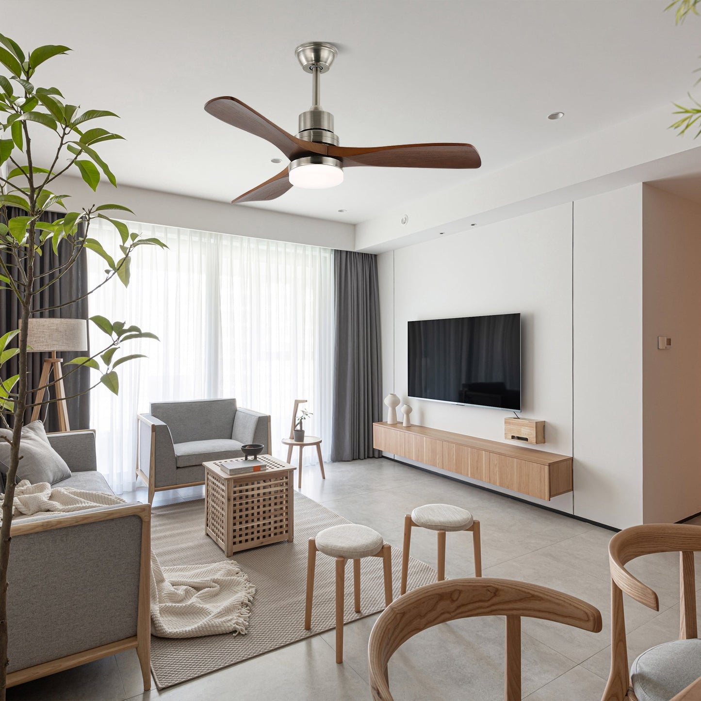Breeze Master | Modern Ceiling Fan with Integrated LED Lights & 6-Speed Control 3