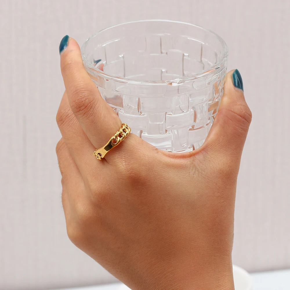 Chain Link Ring | Durable Stainless Steel 316L Hypoallergenic Design 3