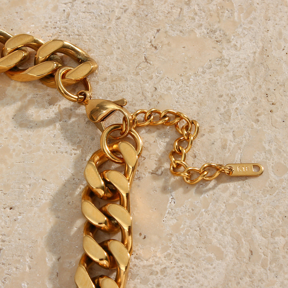 Chunky Chain Necklace | 18k Gold-Plated, Hypoallergenic, Water-Resistant 5