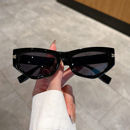 Chunky Square-Frame Sunglasses | UV Protection with Lightweight Design 3