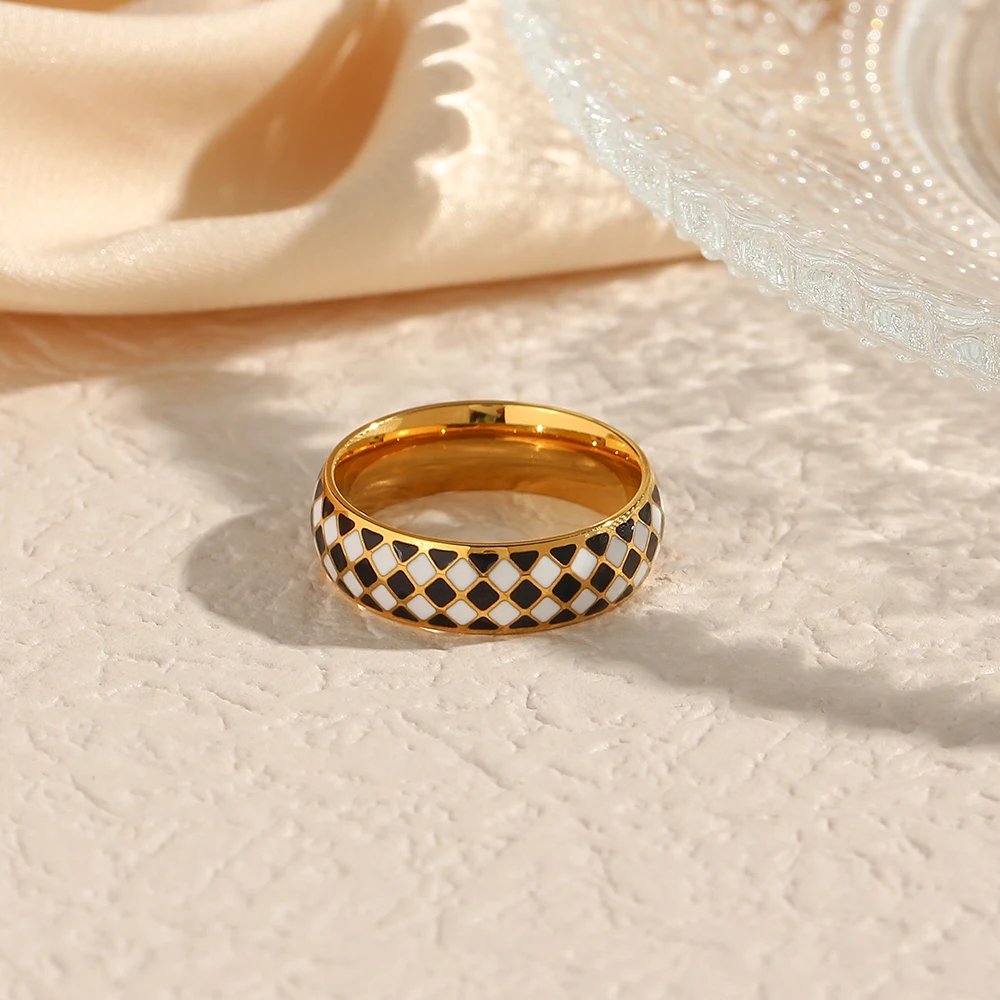 Cleopatra Ring | Durable Hand-Painted Checkered Stainless Steel 1