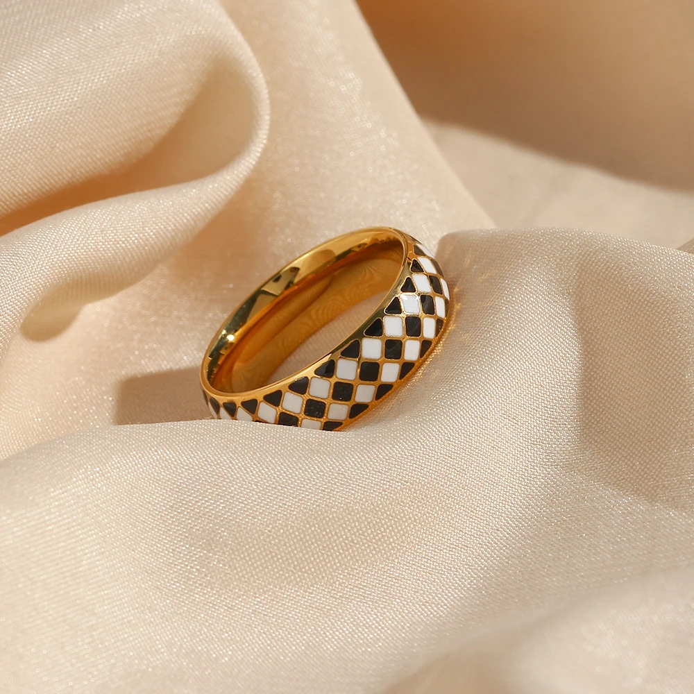 Cleopatra Ring | Durable Hand-Painted Checkered Stainless Steel 3