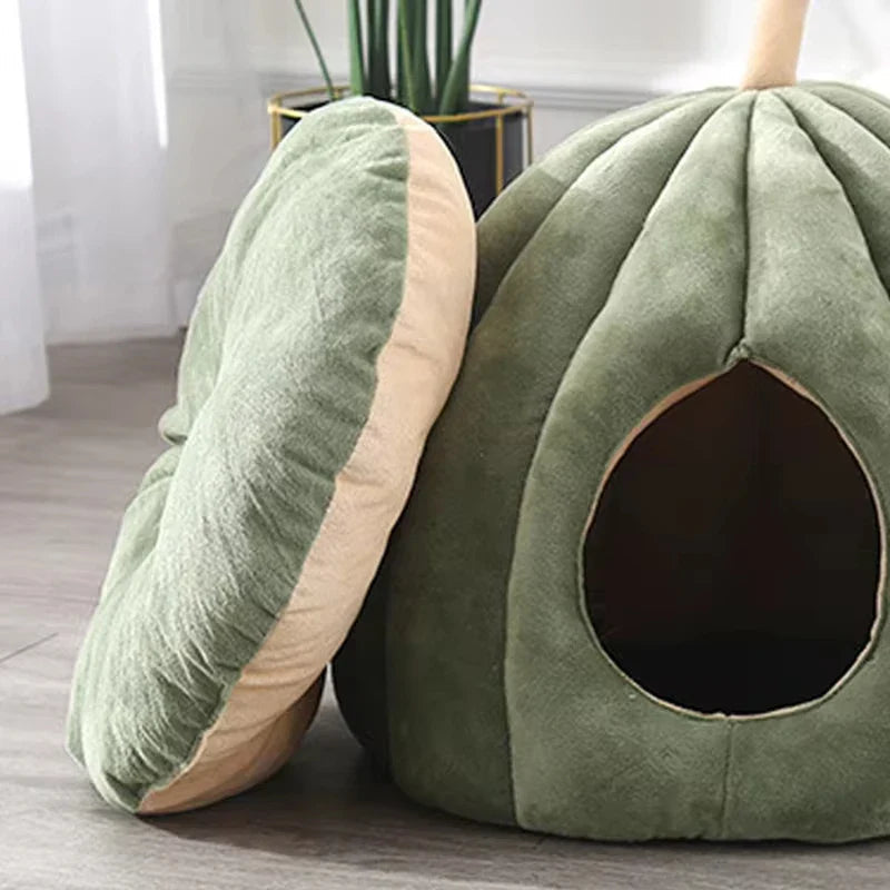 Cozy Pumpkin-Shaped Cat Bed | Warm and Comfortable Retreat for Winter 4