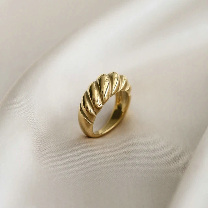 Dainty Crescent Ring | 18K Stainless Steel, Hypoallergenic & Tarnish Resistant 2