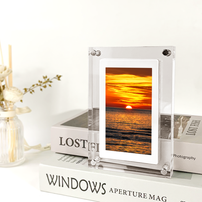 Digital Photo Frame | HD Video Playback with 854x480 Resolution 1
