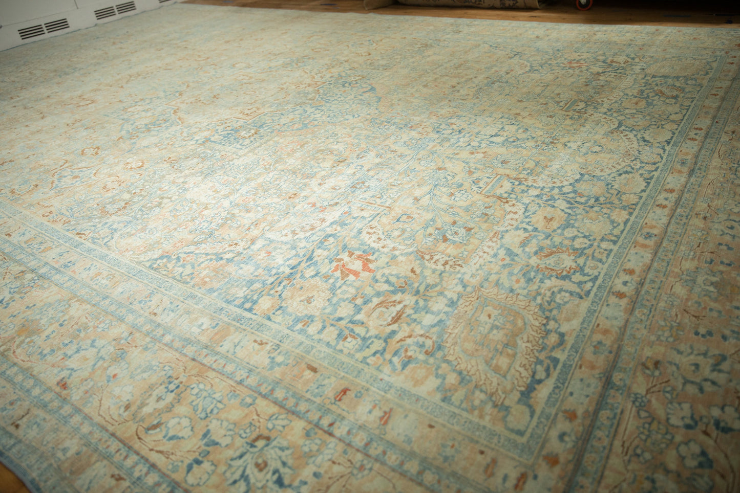11.5x17.5 Vintage Distressed Khoy Carpet