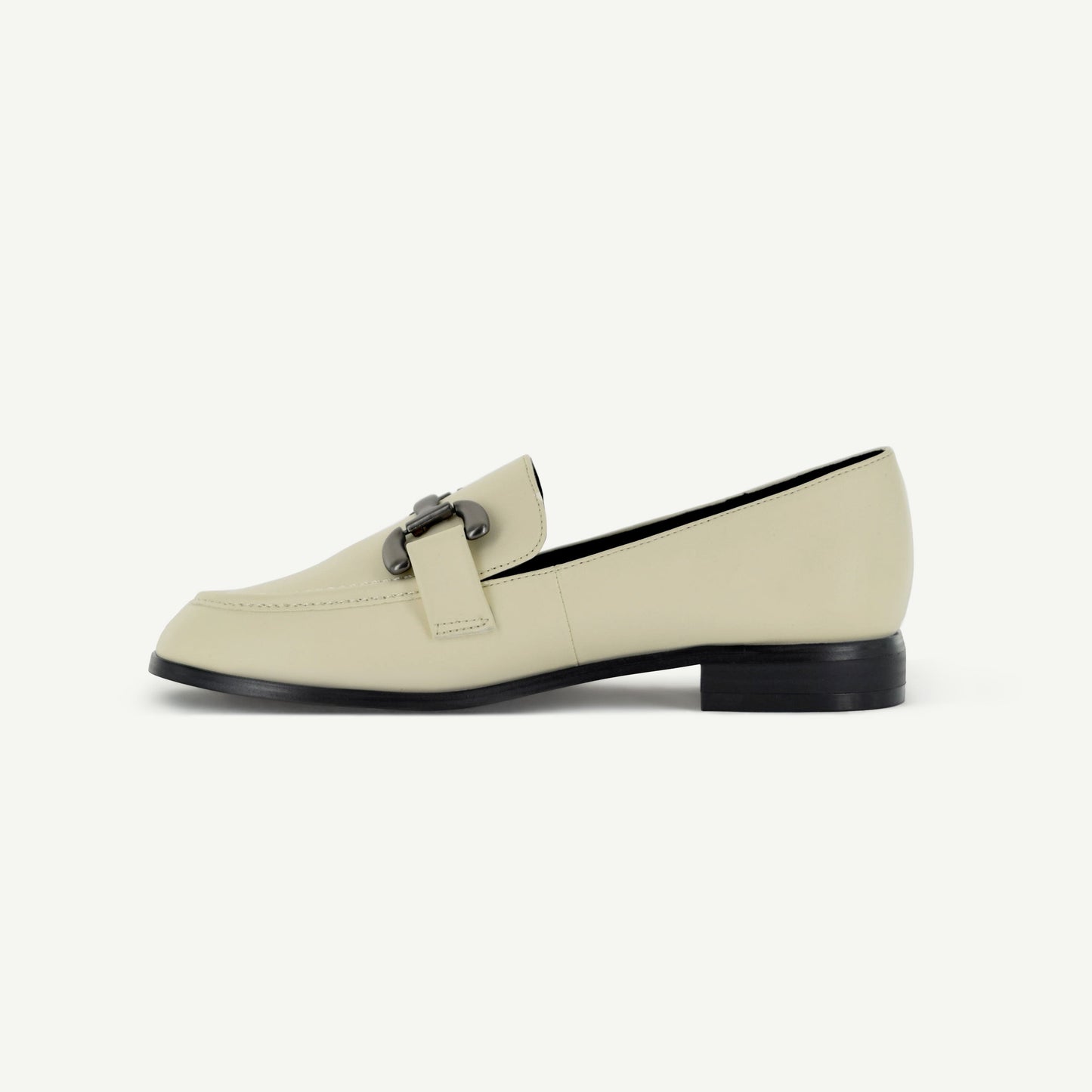 GEORGINA: KLASSISK LOAFER - ECRU