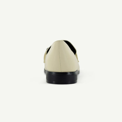 GEORGINA: KLASSISK LOAFER - ECRU