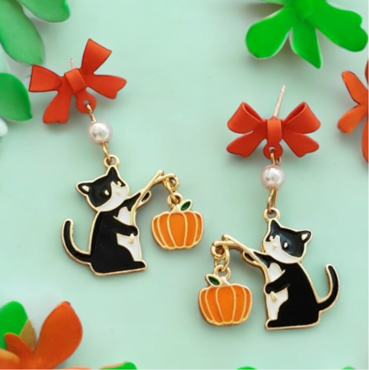 Kolczyki z kotem w smokingowym futerku typu Pumpkin