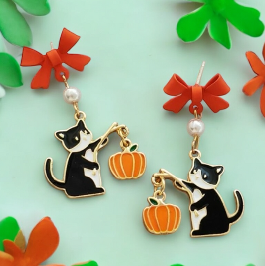 Kolczyki z kotem w smokingowym futerku typu Pumpkin