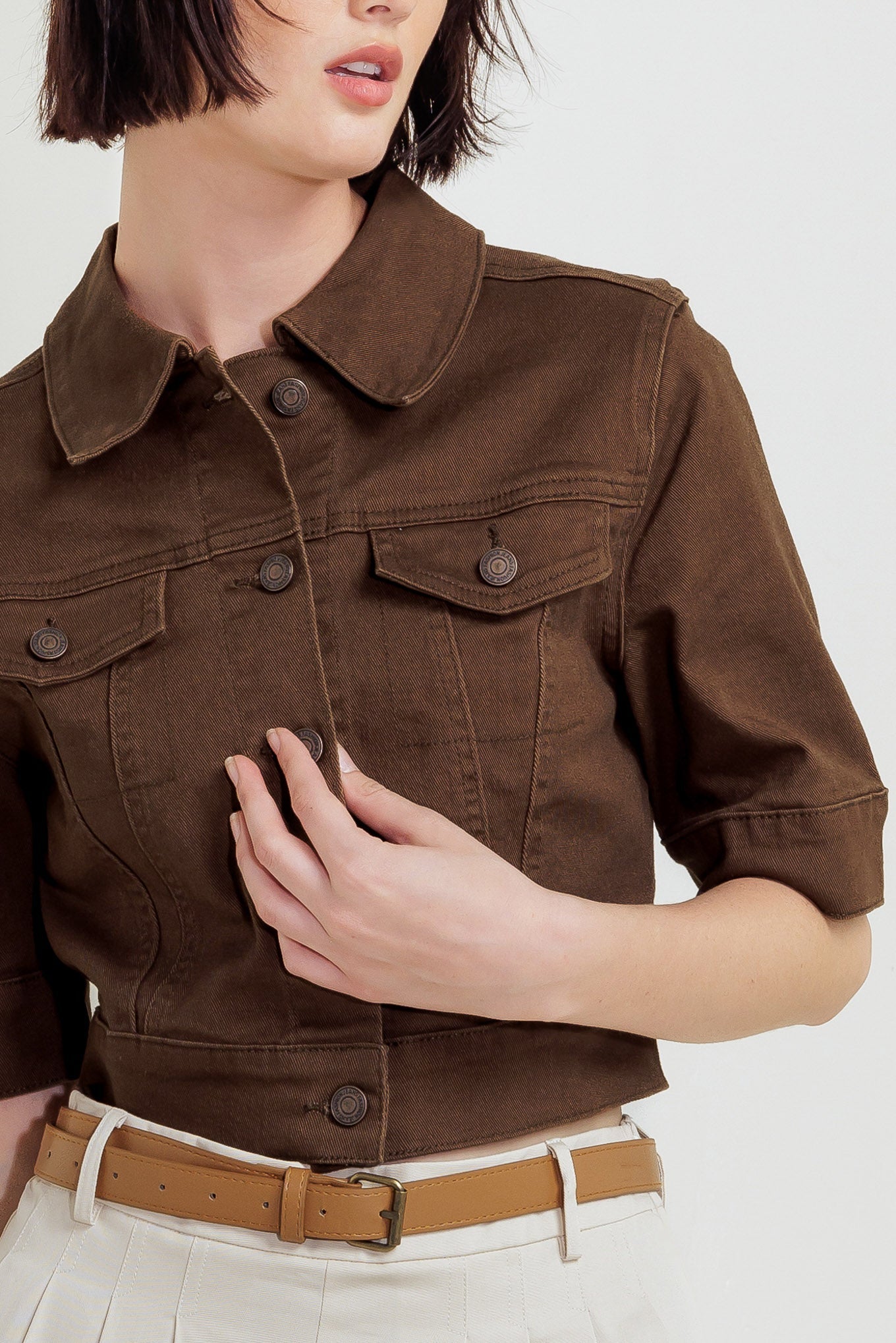 Giacca in twill marrone con bordo senza sforzo