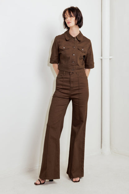 Giacca in twill marrone con bordo senza sforzo