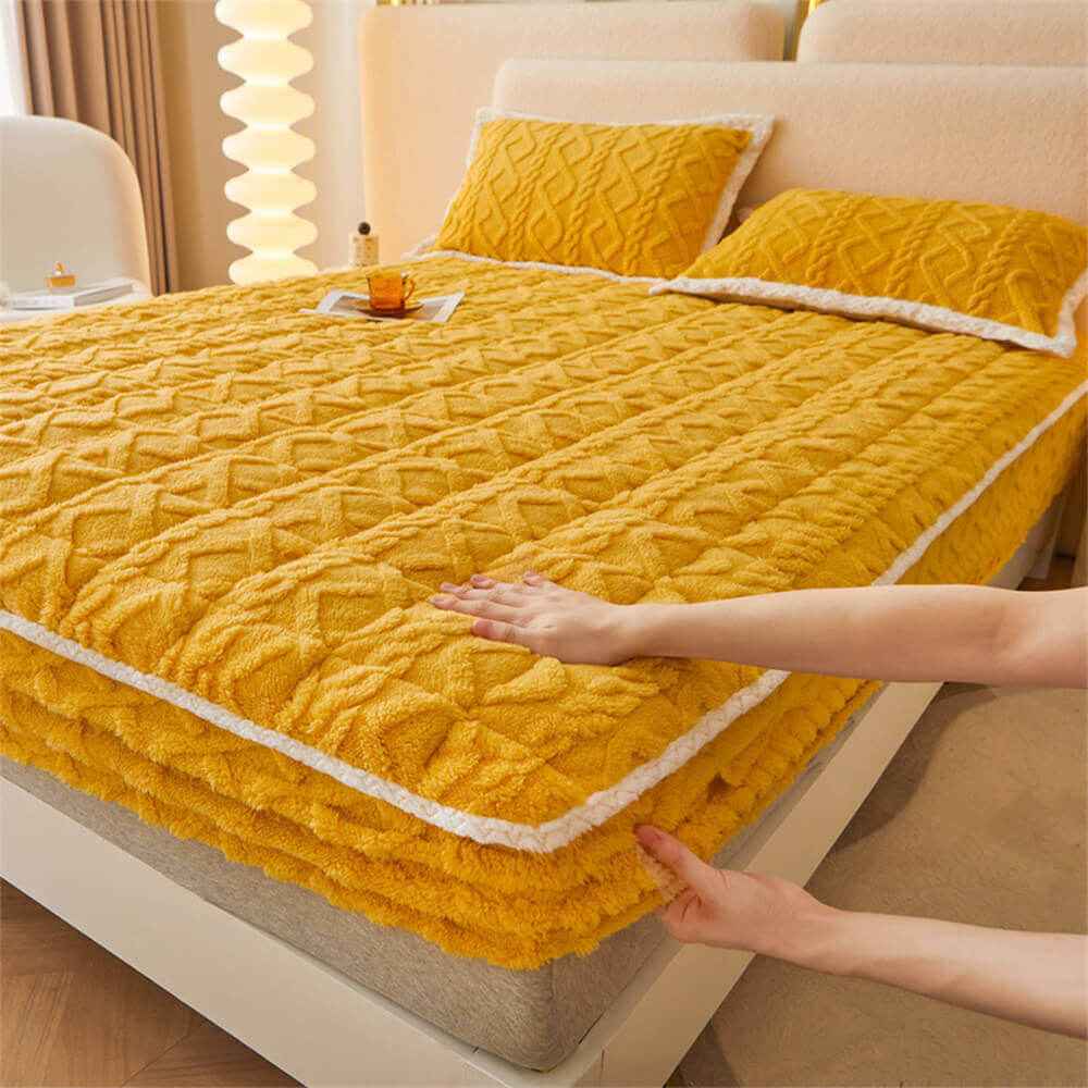 Fitted Mattress Cover | Cozy Polyester Mattress Protector for Ultimate Comfort 0