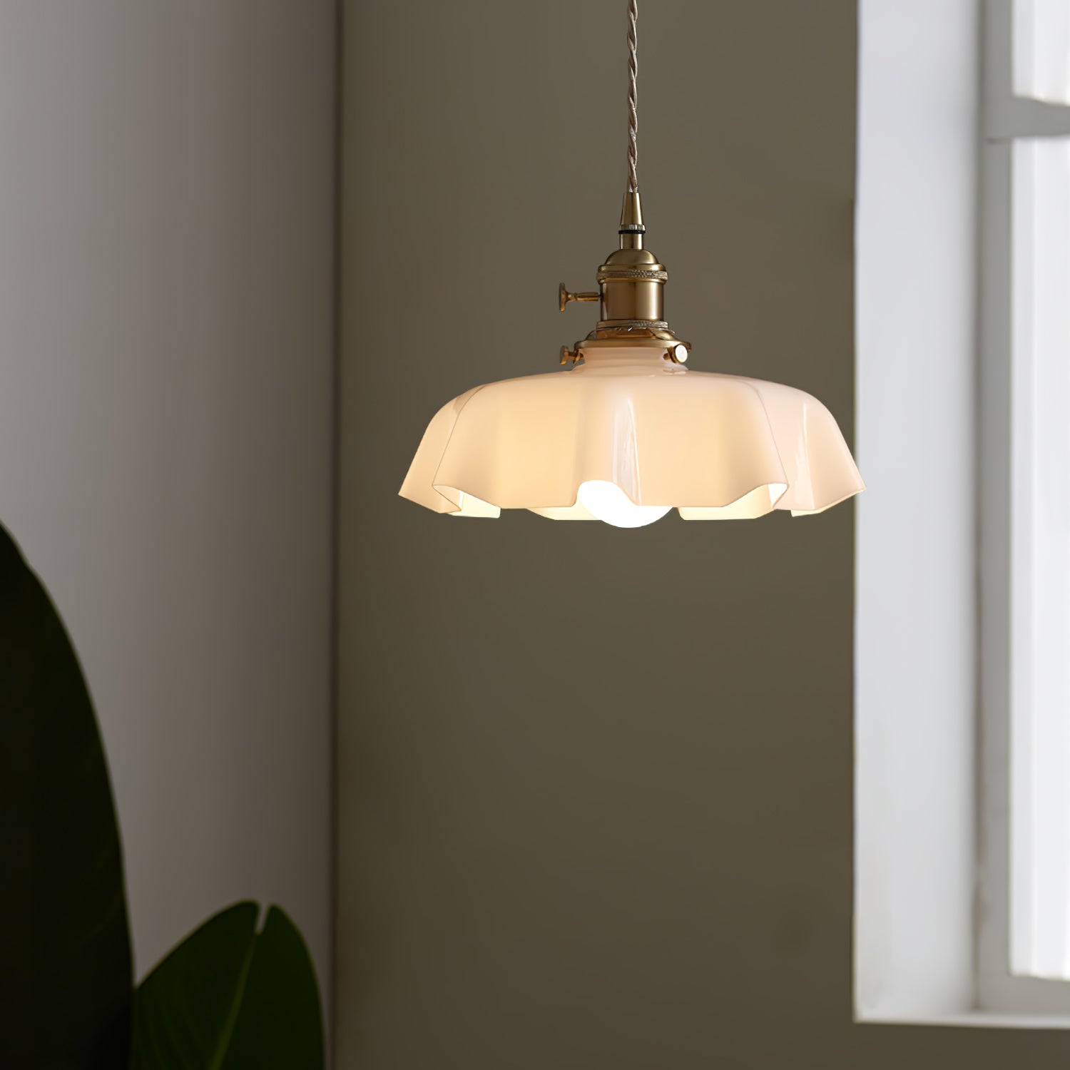 French Vintage Pendant Light | Ceramic Shade with Adjustable Height 8