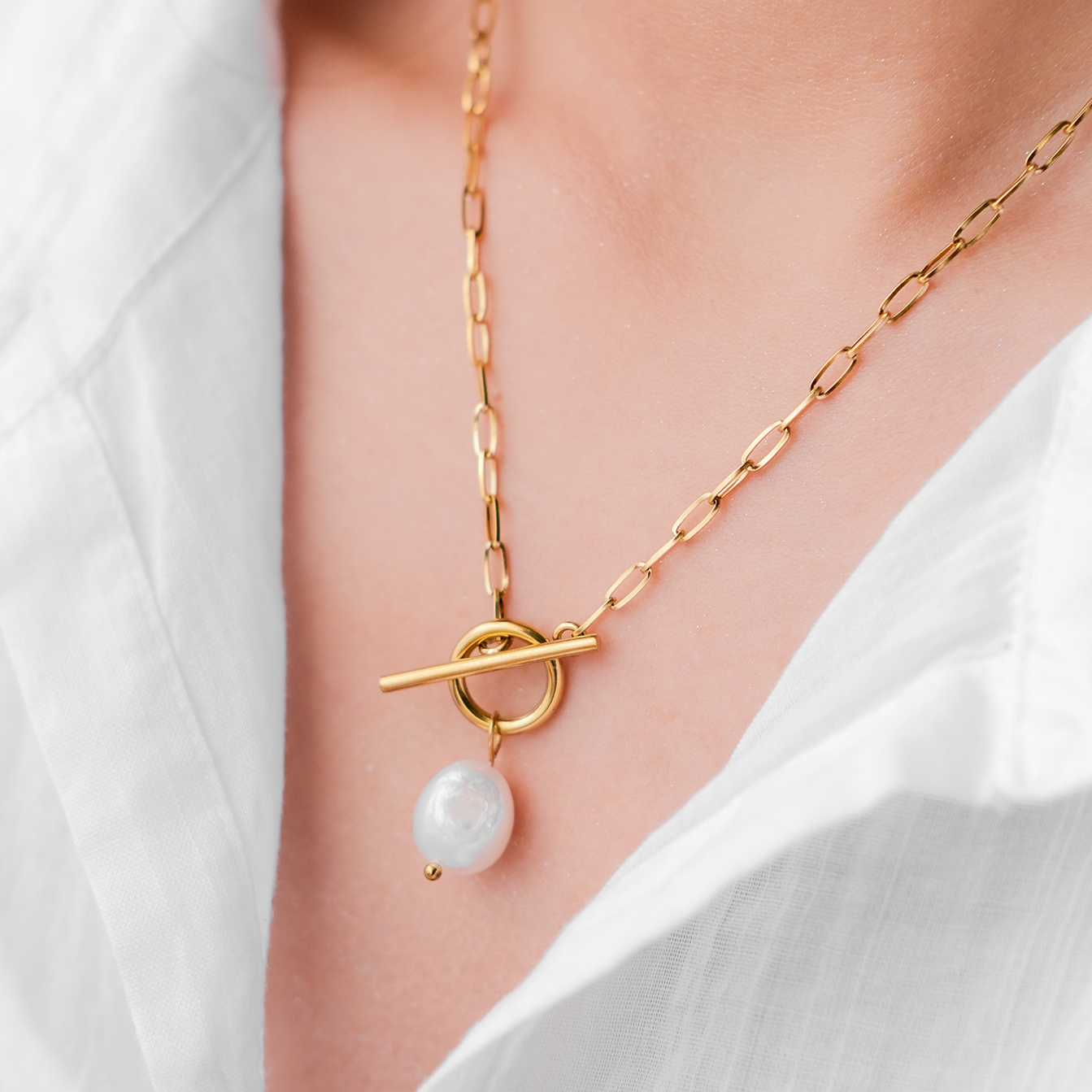 Freshwater Pearl Necklace | Waterproof Gold Chain with Luxurious Design 1
