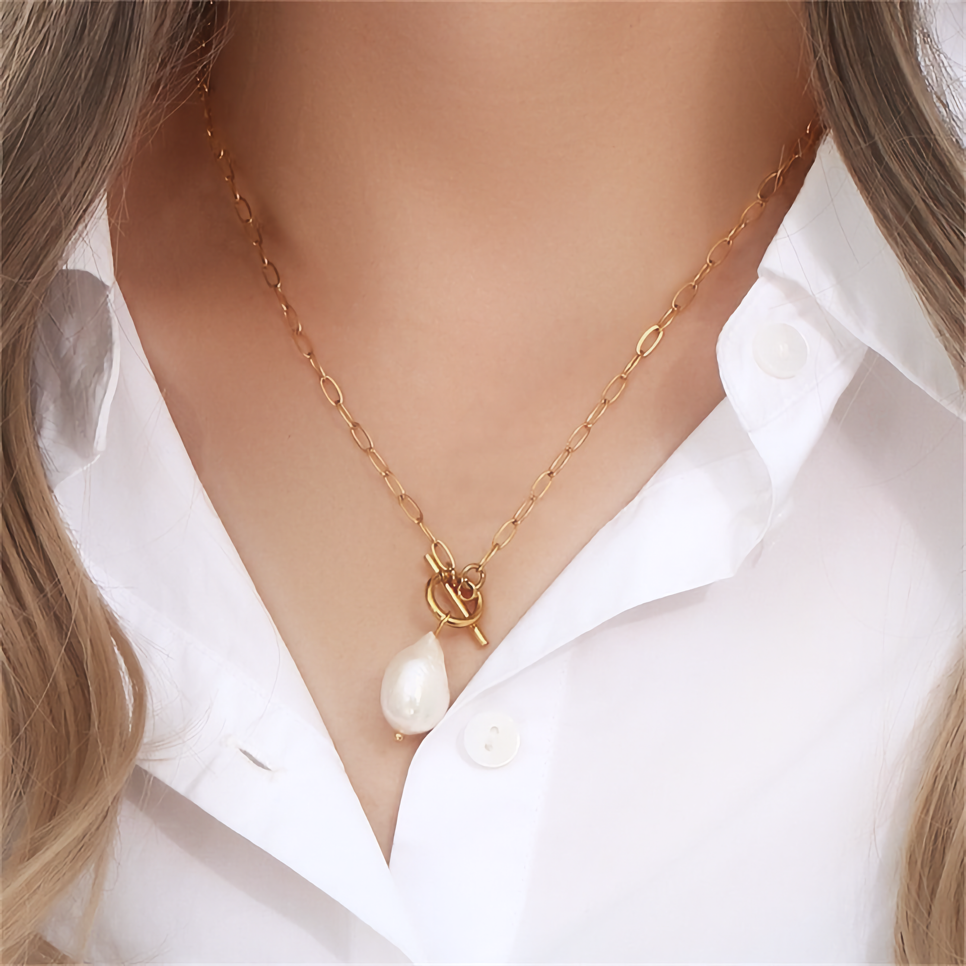 Freshwater Pearl Necklace | Waterproof Gold Chain with Luxurious Design 2