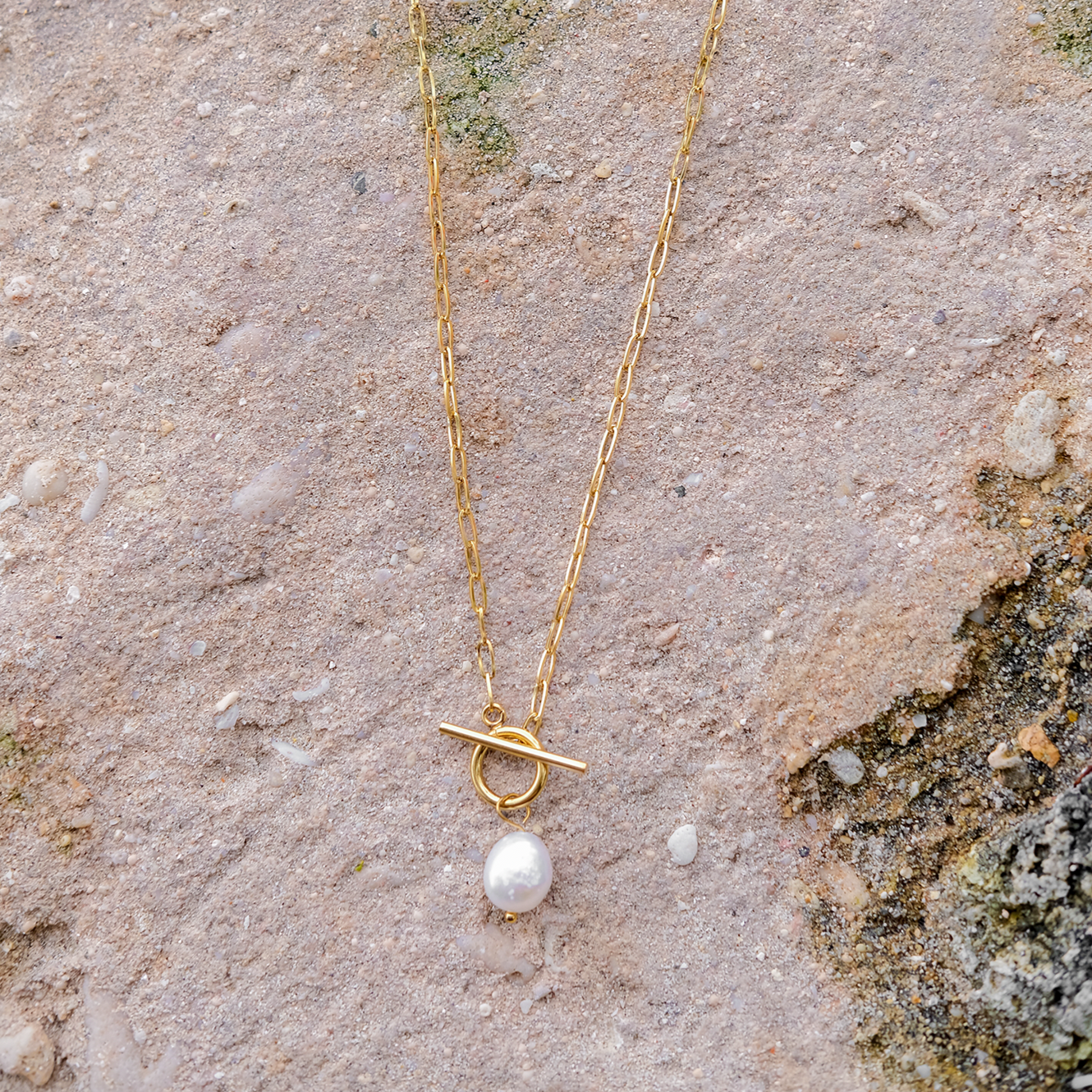 Freshwater Pearl Necklace | Waterproof Gold Chain with Luxurious Design 3