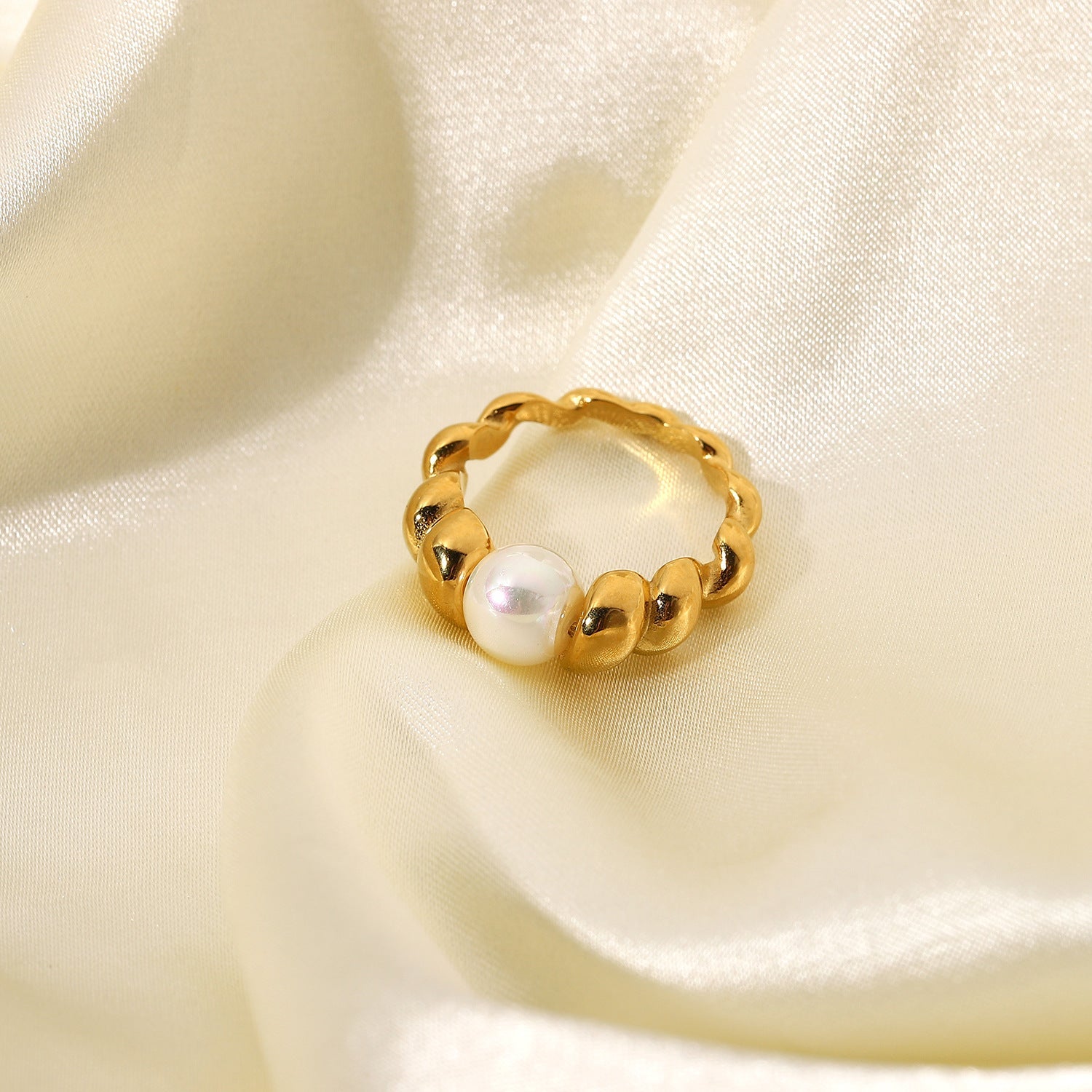 Freshwater Pearl Ring | Textured 18k Gold Band for Sensitive Skin 2