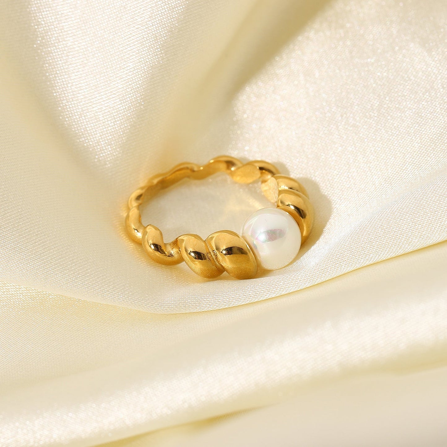 Freshwater Pearl Ring | Textured 18k Gold Band for Sensitive Skin 4