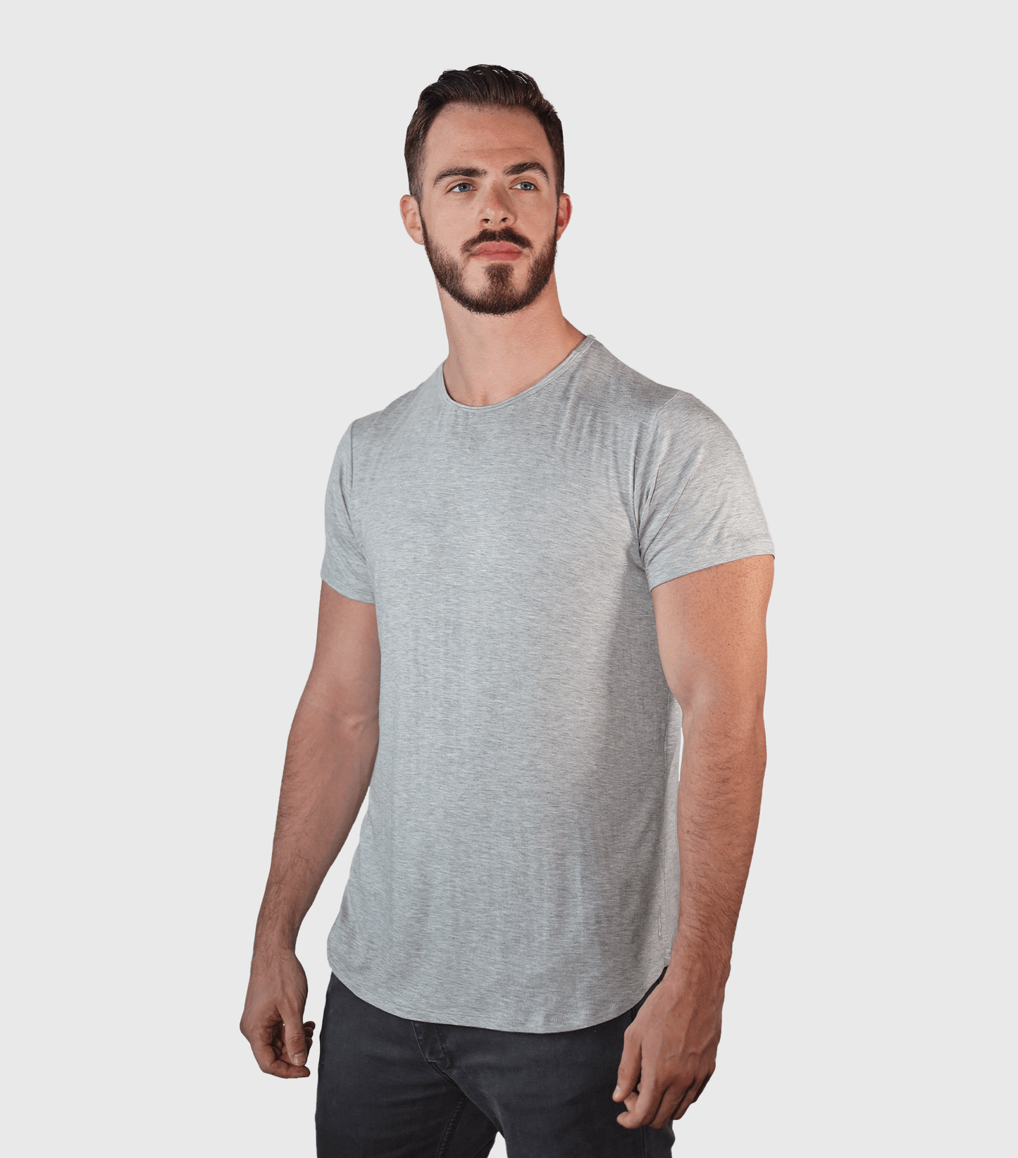 Bamboo Swift T-shirt med kurvad fåll - svart