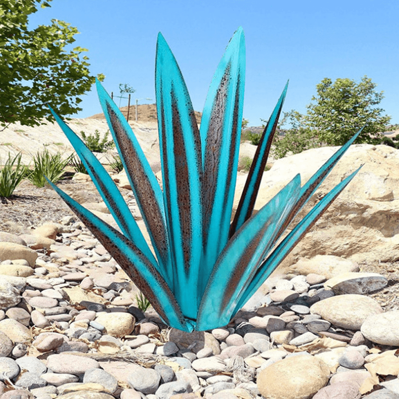 Garden Lamp | Handmade Waterproof Solar Agave Light for Outdoor Use 4