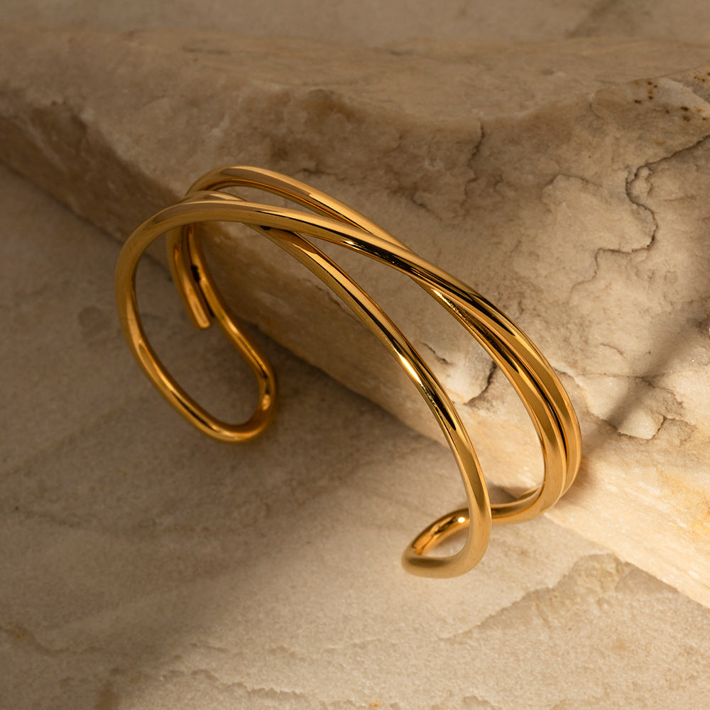 Gold Bracelet | Hypoallergenic Stainless Steel with Elegant Design 3