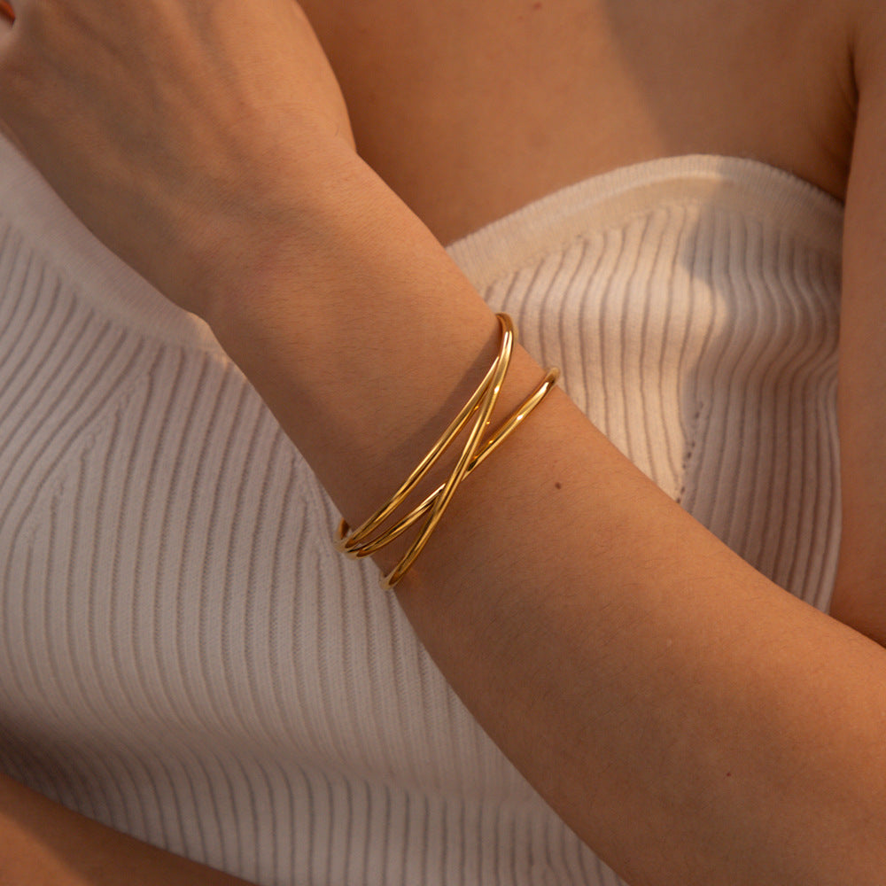 Gold Bracelet | Hypoallergenic Stainless Steel with Elegant Design 7