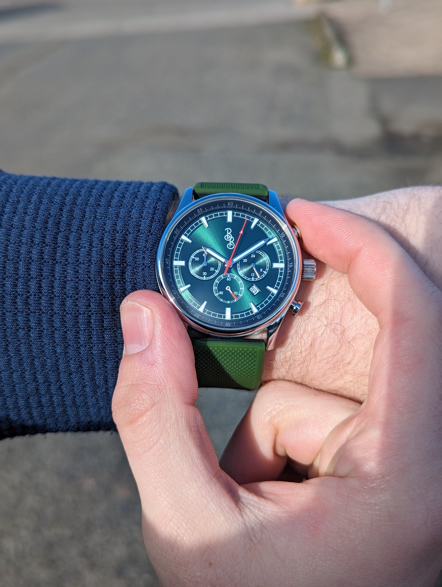 Zielony sportowy chronograf