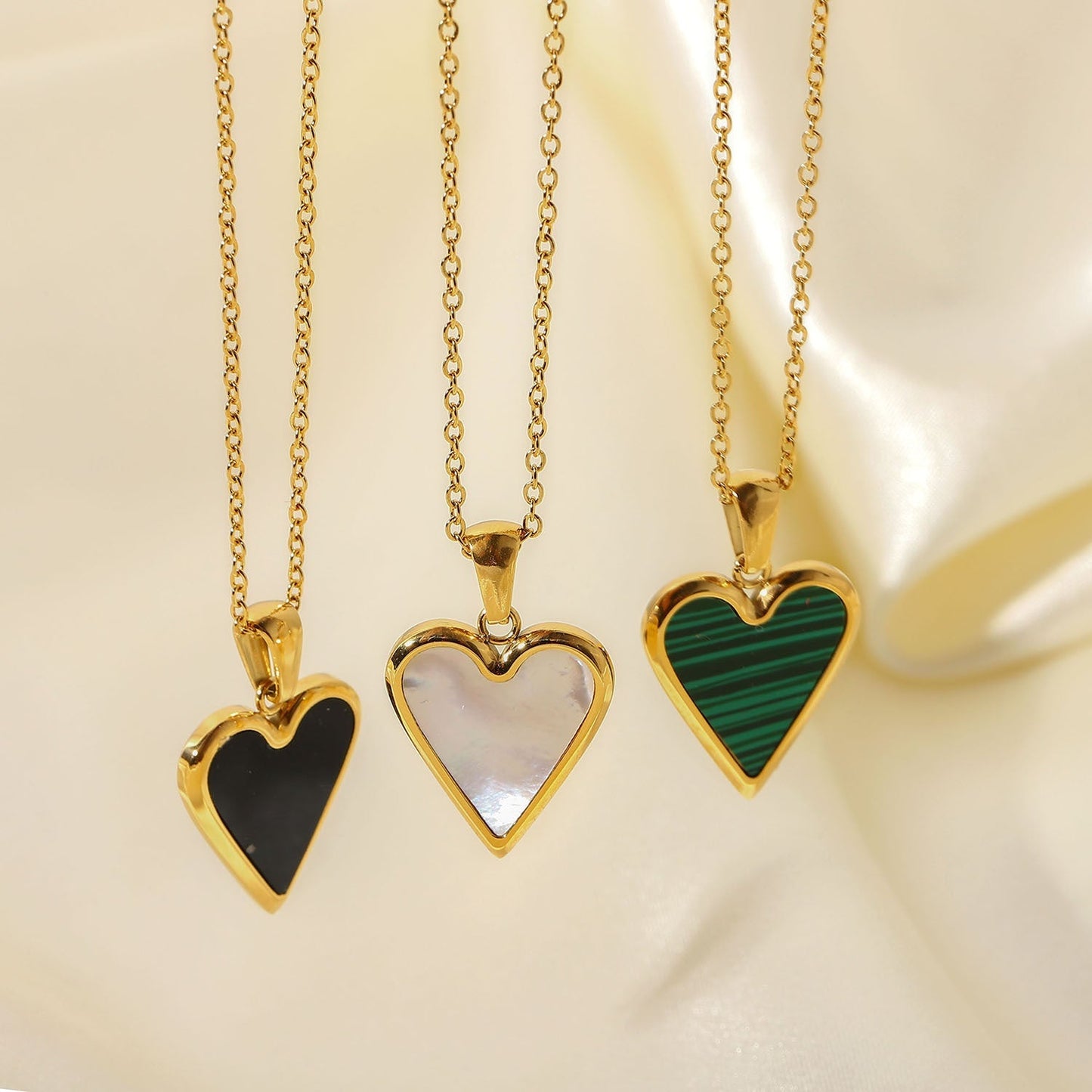 Heart Pendant Necklace | Waterproof Gold Chain with Adjustable Length 2