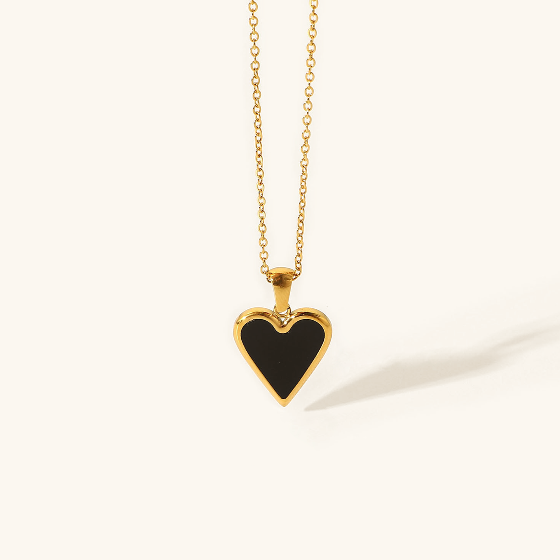 Heart Pendant Necklace | Waterproof Gold Chain with Adjustable Length 3