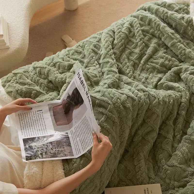Heavy Winter Blanket | Dual-Sided Microfiber Flannel and Lamb Wool for Ultimate Warmth 1
