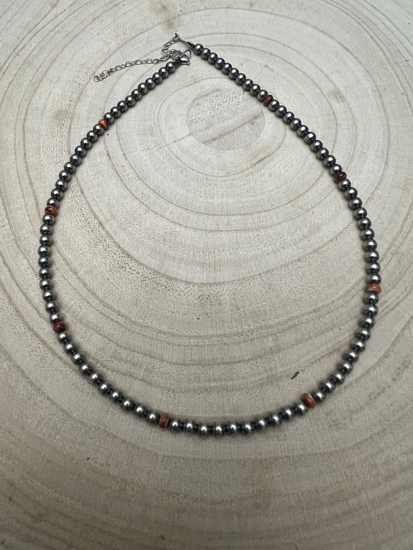 4mm sterlingsølv perle choker med piggete østers