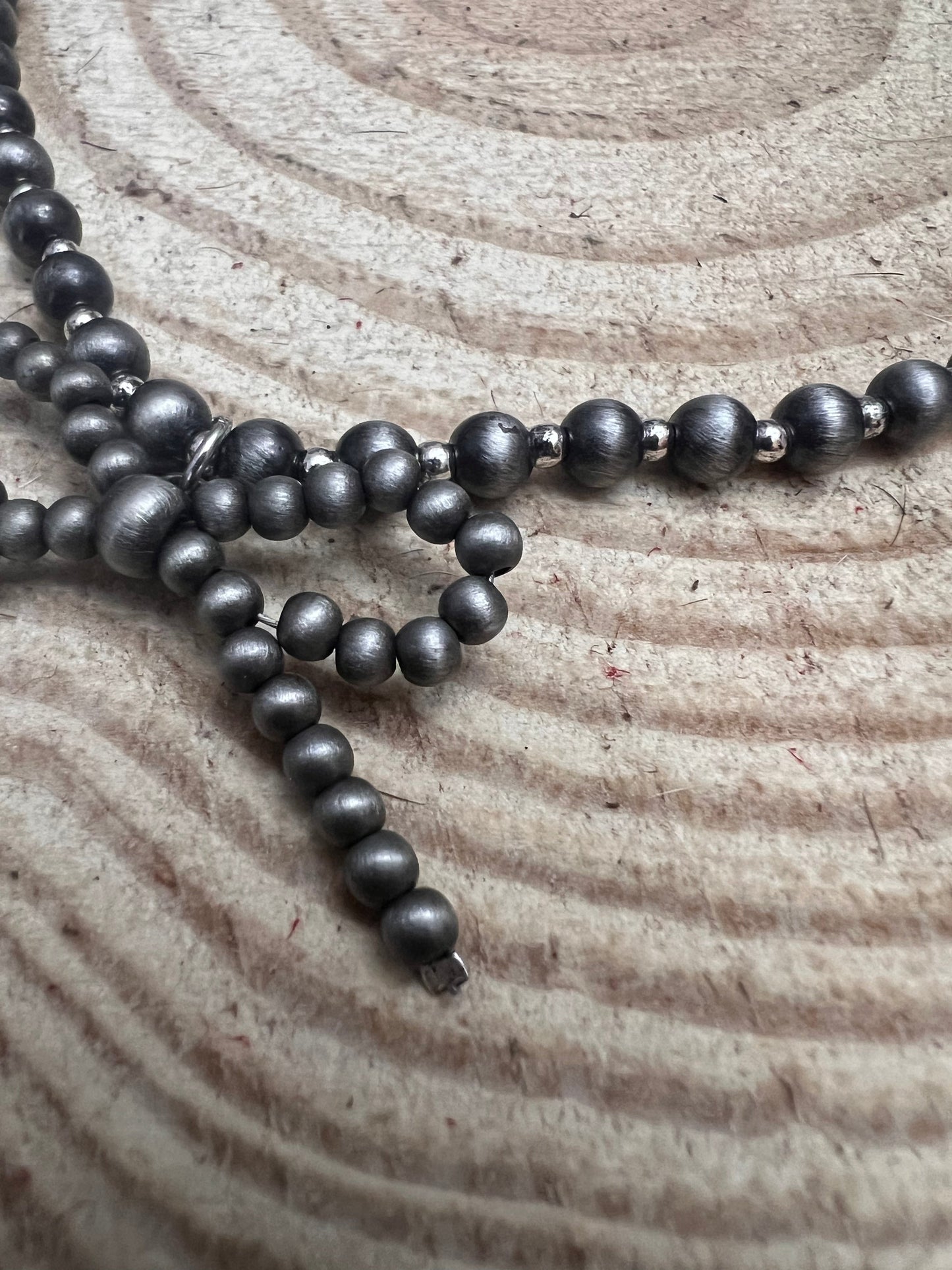 Naszyjnik z sztuczną kokardą z sztucznymi perłami 5 mm - 18 cali