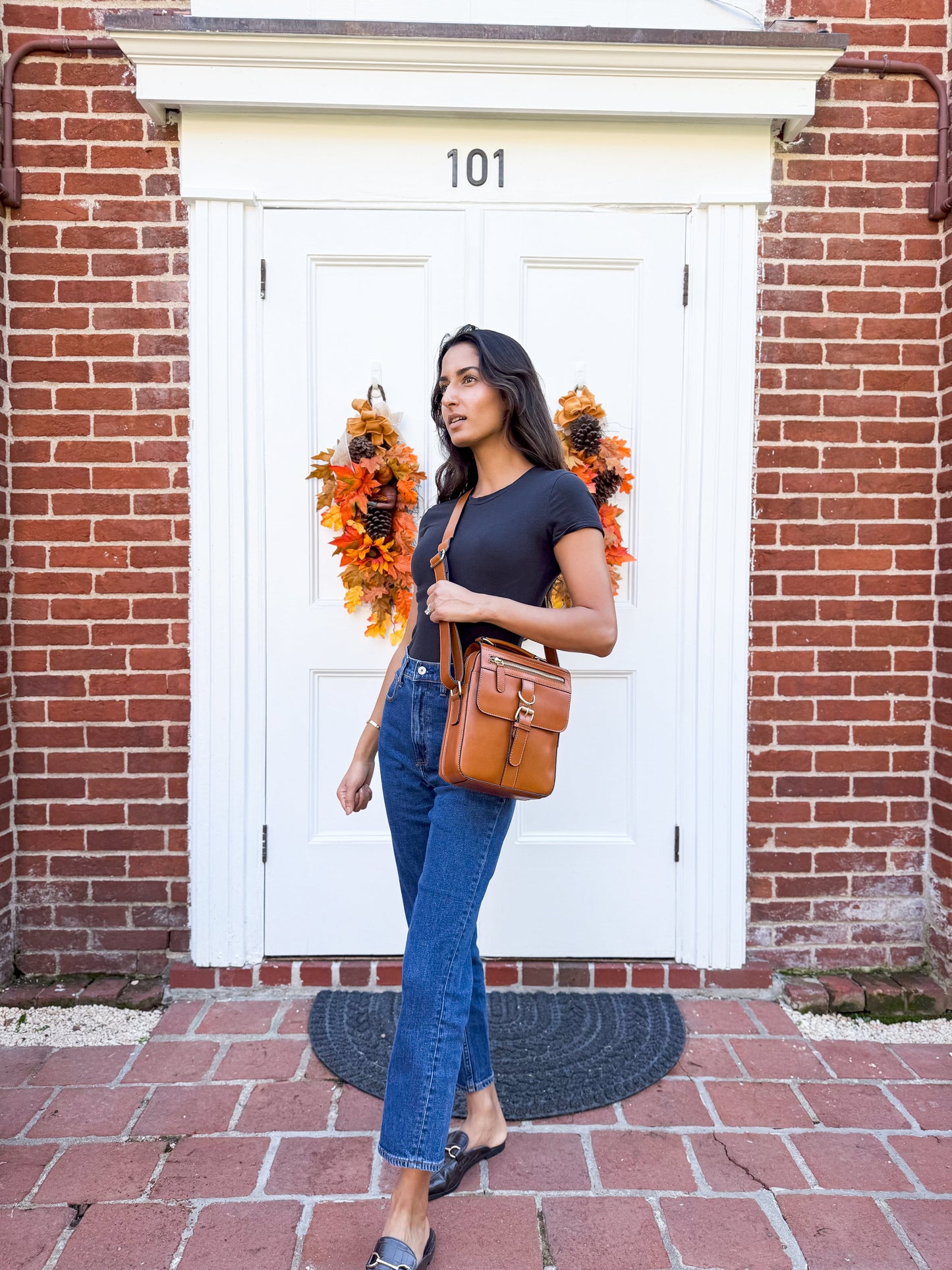 Smith & W Vault Crossbody
