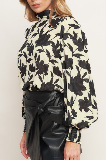 Top intrecciato a fiori Freedom Statement