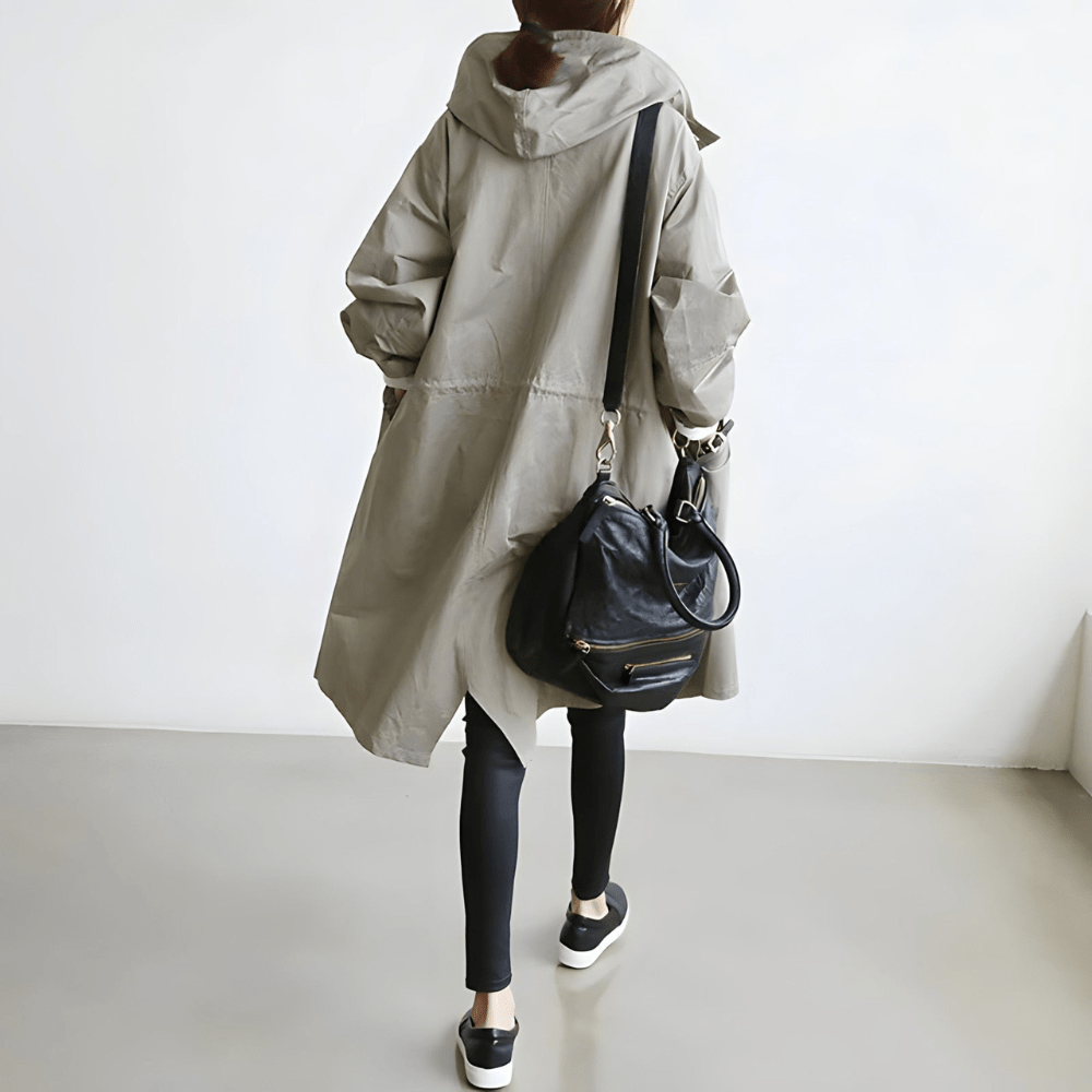 Lightweight Hooded Jacket for Versatile Comfort – Ideal for Transitional Weather 1