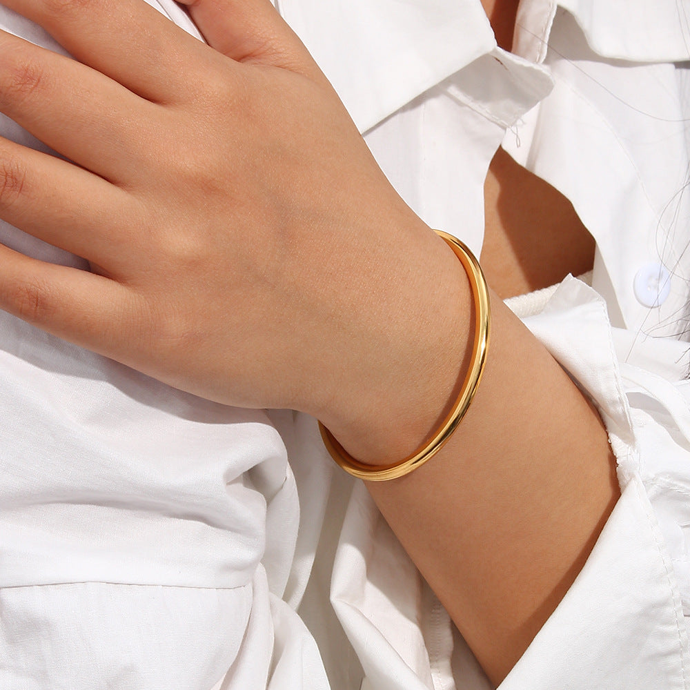 Minimalist Gold Bangle | Durable Stainless Steel with 18k Gold Plating 2