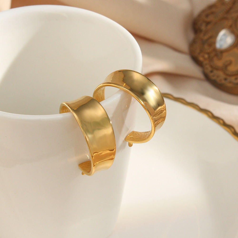 Minimalist Hoop Earrings | 18k Gold-Plated Stainless Steel for Timeless Elegance 2