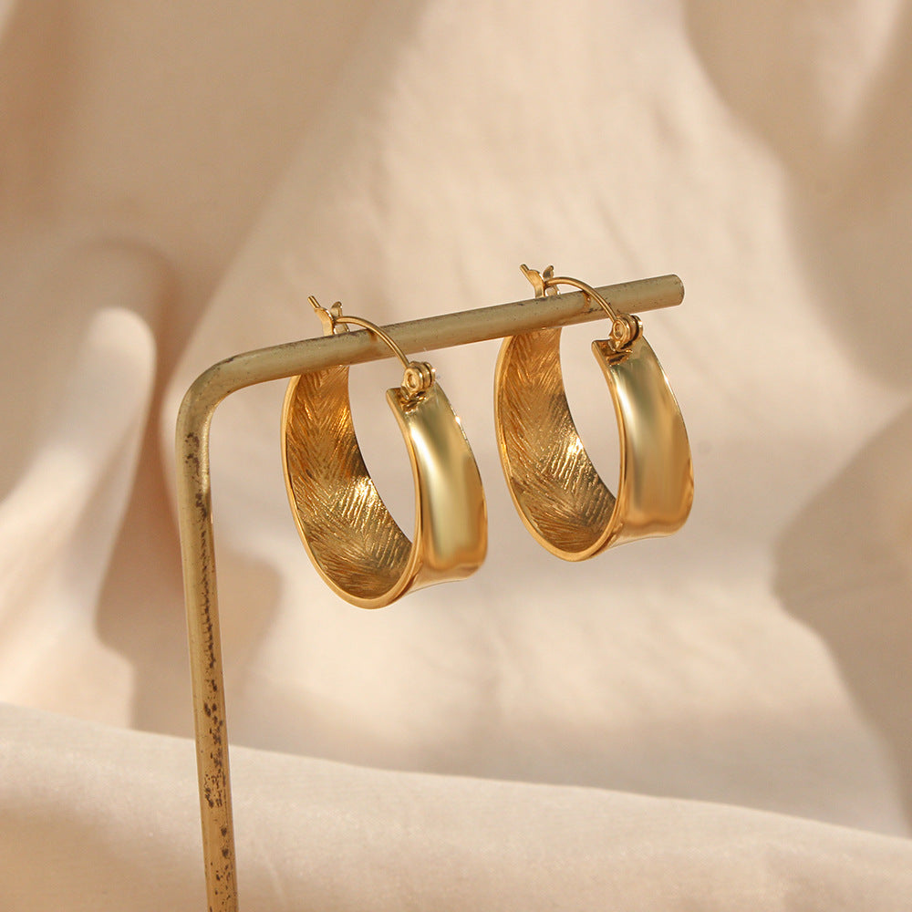 Minimalist Hoop Earrings | 18k Gold-Plated Stainless Steel for Timeless Elegance 4
