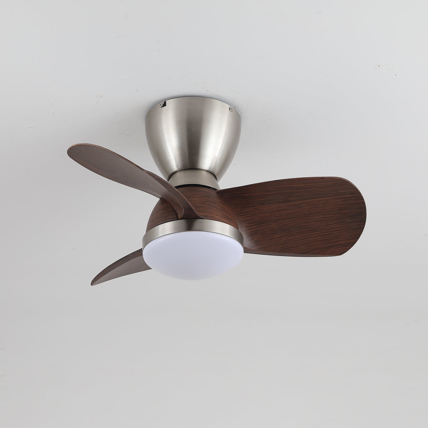 Modern Ceiling Fan Light with Integrated LED and Variable Speed Control 6