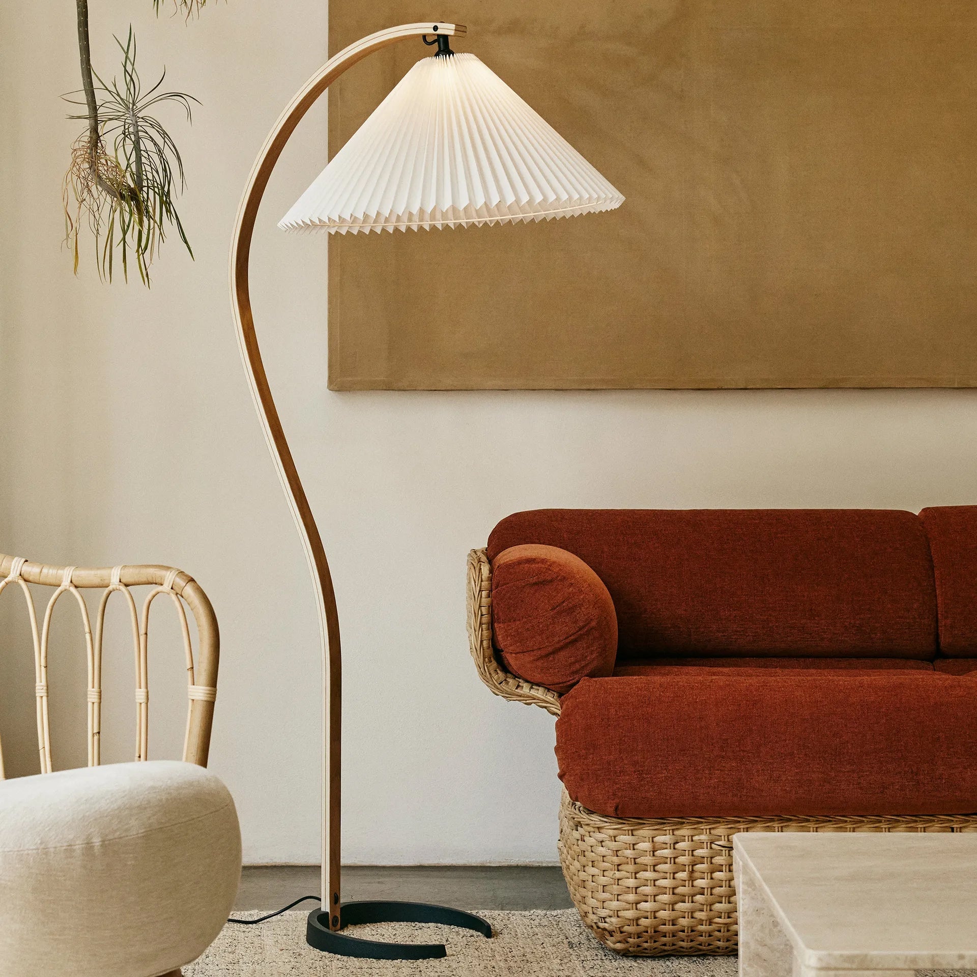 Modern Floor Lamp | Unique Wood and Metal Design for Living Room 2
